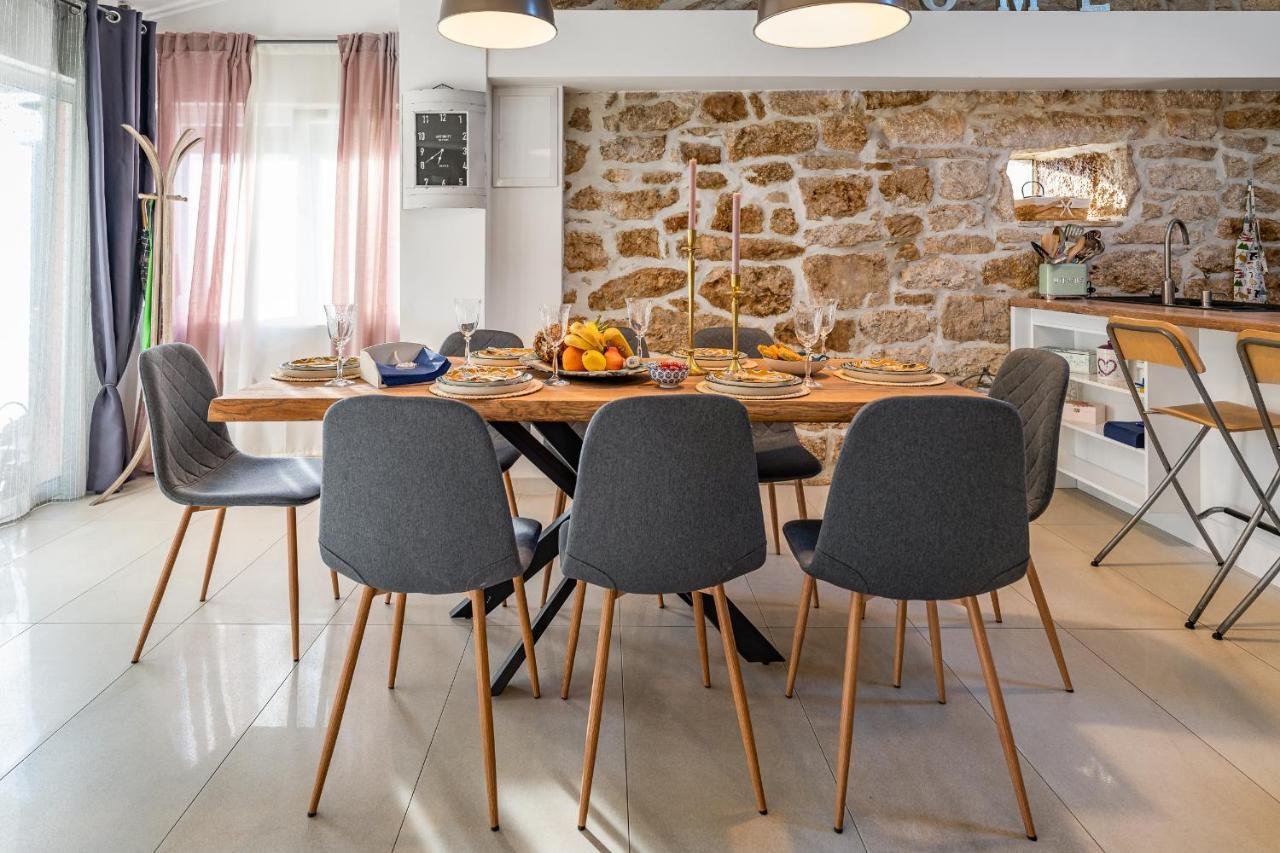 Holiday Home - Villa Thorak Anić Kültér fotó