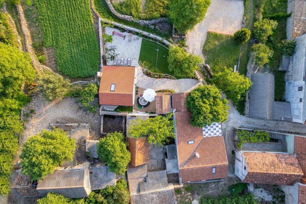 Holiday Home - Villa Thorak Anić Kültér fotó